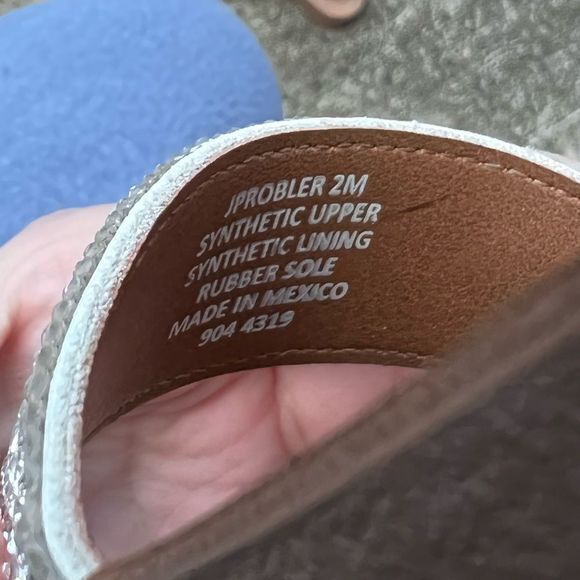 Steve Madden JPROBLER Girls Flat Sandal Sparkly Rhinestone Embellishment Size 2M - Picture 10 of 10